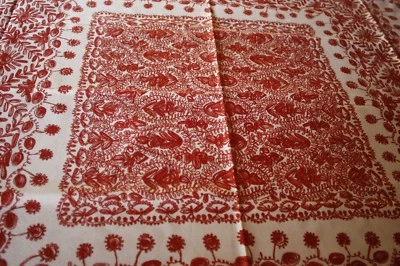 Nappe N°20 carrée rouge et beige 150 x 150 cm - Photo 1/4