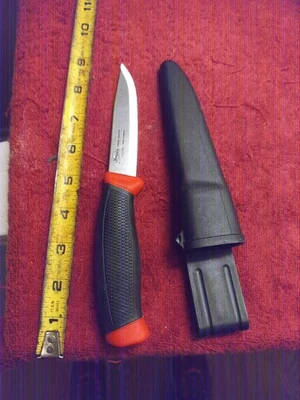 Frosts Mora Sweden Kolstal HighCarbon Steel Knife with Scabbard Swedish,  - Image 1 of 4