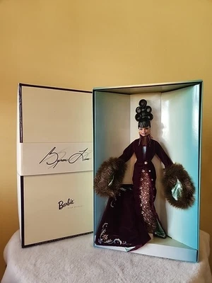 Muñeca Barbie Byron Lars Plum Royale Runway Edition 23478 Mattel 1998 de colección certificado de autenticidad sin precio base Foto 1 de 2