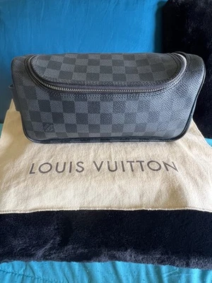 Подлинный LOUIS VUITTON черный Damier графит путешествий допп туалетных принадлежностей сумка Франция - Изображение 1 из 4