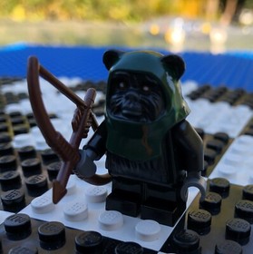 Lego Star Clone Wars Ewok Warrior TOKKAT Minifigure Minifig Endor Bow 7956 NEW
