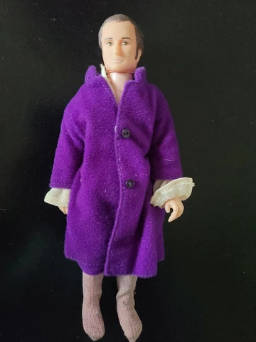 Vintage Patrick Henry Hero of the American Revolution doll/Action Figure Cover