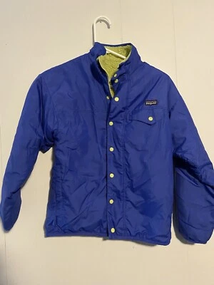 Chaqueta reversible Patagonia niñas niñas mediana 10/12 púrpura Foto 1 de 4