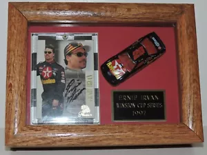 1997 ERNIE IRVAN AUTOGRAPHED TRADING CARD & DIECAST CAR FRAMED IN DISPLAY CASE - Picture 1 of 5
