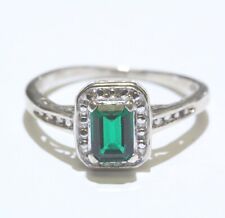 zirconia cz ring 3.2g estate size 9 925 Sterling Silver green emerald cut cubic