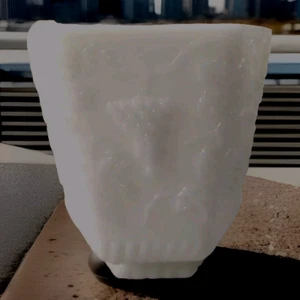 Large Milk Glass Grapes and Leaves Vase - Anchor Hocking - Fire King Mid Century - Picture 1 of 8
