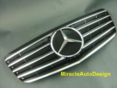 UN JUEGO DE PARRILLA DELANTERA NEGRA PARA MERCEDES BENZ 2007-2009 (FACELIFT) W211 CLASE E Foto 1 de 4