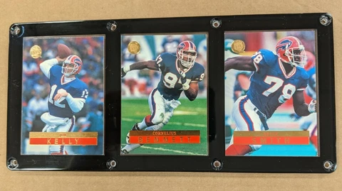BUFFALO BILLS 3 CARD PLAQUE JIM KELLY CORNELIUS BENNETT BRUCE SMITH Cover