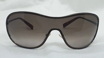 罕见复古 Giorgio Armani GA562/S QNW9B 太阳镜。 意大利制造 — 第 1/4 张图片