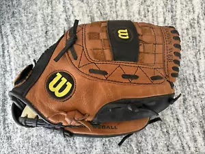 Guanto da baseball/softball Wilson A1831 P115 Pro Select 11,5" in pelle giovanile RHT - Foto 1 di 11