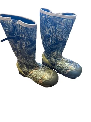 Cabelas Men’s Size 13 Medium Rubber boots Mossy Oak Pattern Multi Zone - Image 1 of 4