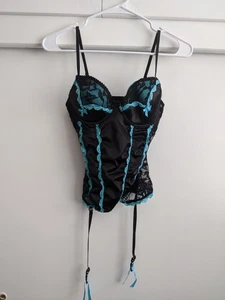 Stunning Vintage Corset With Garter Straps - Picture 1 of 8