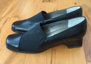 Women’s Shoes Ros Hommerson Size 6 N Black Leather Elastic Top - Picture 1 of 11