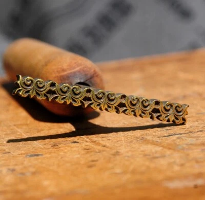 Brass Bookbinder Hand Tool Ornament Pallet Leather gilding embossing bronze old+ - Image 1 of 2