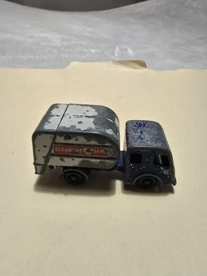 Vtg ~ Matchbox Lesney Tippax Refuse Collector No. 15 ~ our item # D35 - Image 1 of 3