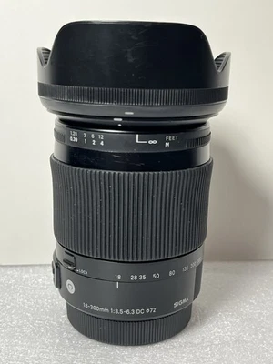 SIGMA C 18-300mm Lens F 1:3.5-6.3 DC 72 JAPAN - FOR PARTS/REPAIR/NOT WORKING - Image 1 of 4