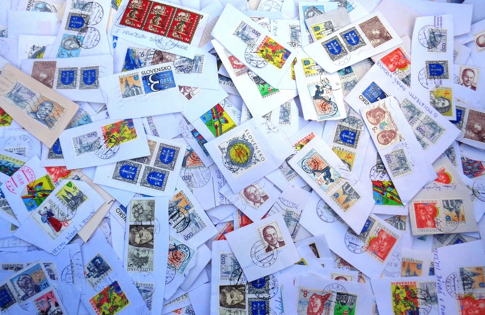 ESLOVAQUIA CONMEMORATIVOS mezcla / kiloware sobre papel. 1 oz. (28 gramos) Foto 1 de 1