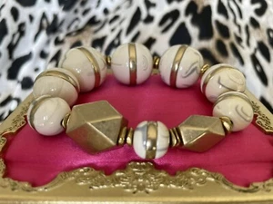 Luly Lu "Scullery II" Vintage Grey Marbled Lucite Brushed Gold Metal Bracelet - Picture 1 of 6