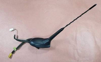 Antena de radio montada en el techo Dodge Dart 2012 2013 2014 2015 2016 P05091973AB fabricante original Foto 1 de 4