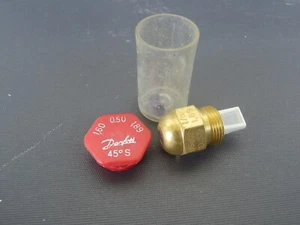 Danfoss Oil Burner Nozzle - 0.5 gallons / hour, 45 degree - 1 - Picture 1 of 1