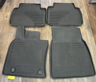 Toyota Camry 2018-2023 - alfombrillas para todo tipo de clima - pieza OEM # PT908-03180 Foto 1 de 4
