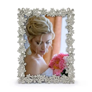 Flora Style Metal Picture Frame with Rhinestones Décor (Silver, 5x7) - Foto 1 di 7