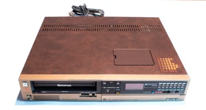 Videoregistratore Sony Super Betamax modello SL-2410 NON TESTATO COSÌ COM'È - Foto 1 di 4