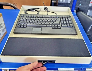 *NICE* ADESSO touchpad USB keyboard, ACK-730U w/1U rackmountable drawer - Picture 1 of 3