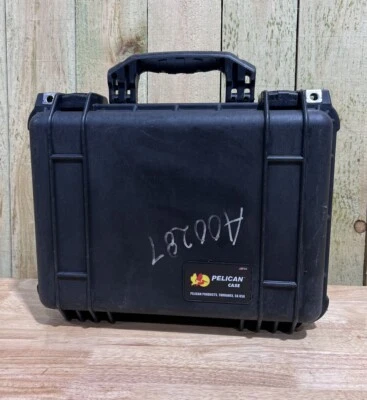 Pelican 1450 Negro Estuche Rígido Protector Impermeable Buen Estado AB Envío Gratis Foto 1 de 4