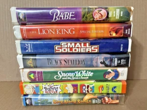 Lot of 8 Classic Family Friendly VHS Movies in Clam Shell - See Photos - Picture 1 of 8