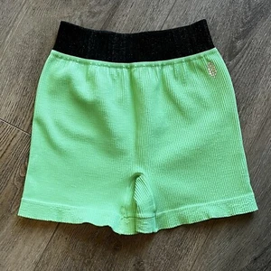 Free People Movement Damen Prajana Shorts M/L frisch geschnitten grün gerippt Biker neu mit Etikett - Bild 1 von 10