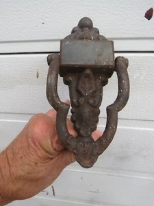 antique victorian cast iron door knocker - Picture 1 of 5