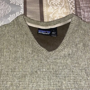 Patagonia Wool Blend Men's L Sweater Tan Raised Striped Texture - Picture 1 of 5