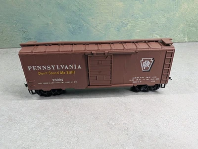 Roundhouse HO Scale 40' Box Car Pennsylvania #23994 See Description - Image 1 of 4