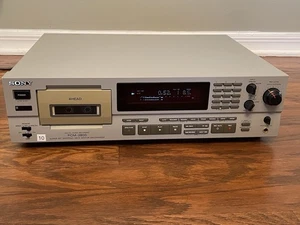 Sony PCM-2800 DAT Digital Audio Recorder (SERVICED) - Picture 1 of 5