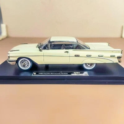 GFCC 1959 Hardtop Model Car Pontiac Bonneville 1/43 Collection White Diecast - Image 1 of 4