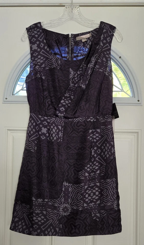 Mini vestido Love21 feminino de seda SP cinza ameixa forrado geométrico novo com etiquetas - Imagem 1 de 4