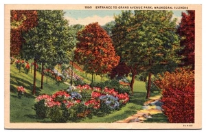 VTG Entrance to Grand Avenue Park, Waukegan, Illinois Postcard - Picture 1 of 2