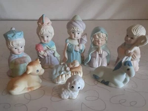 Nativity Set Russ Berrie O Holy Night 9 Piece Porcelain Vintage with Box - Picture 1 of 3