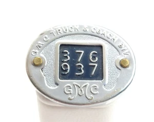 GMC Truck & Coach Division Employee Badge 376937 Automobilia VINTAGE FREE Ship - Picture 1 of 5