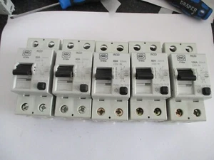 MK ELECTRIC 32 40 63 80 100 AMP 30mA RCD CIRCUIT BREAKERS - Picture 1 of 2