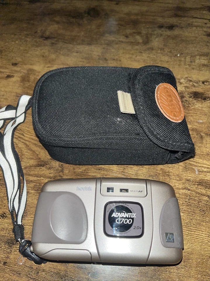 Vintage Kodak Advantix C700 Zoom 30-60mm Point & Shoot APS Film Camera - Image 1 of 4