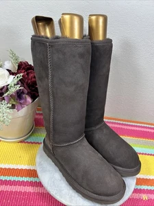 UGG Classic Tall #5815 Lammfell Braun Wildleder Leder Stiefel Damen EU 38 US 7 M - Bild 1 von 14