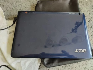 Acer Aspire one series ZG5 10.1" screen, Intel Atom Processor For Parts Only - Picture 1 of 9