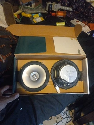Pair Of Working 5 1/4" Infinity Reference 6022i Two Way Coaxial Speakers - Image 1 of 4