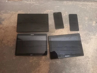 Konvolut Handys und Tablets - Defekt - Bild 1 von 4