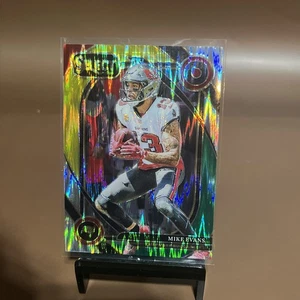 2024 Panini Select Mike Evans Club Level Green & Yellow Shock - Bild 1 von 4