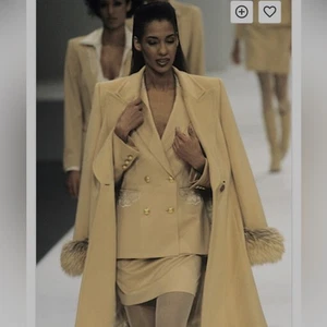 Escada Margaretha Ley hellcreme Blazer und Rock Set weiß Spitzenborten - Bild 1 von 16