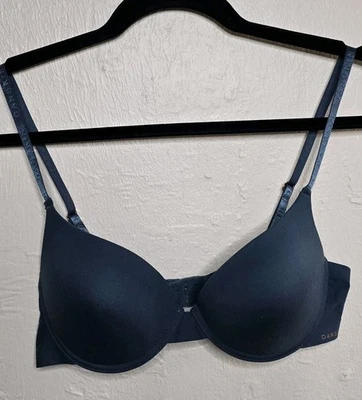 Sujetador Danskin 36C exuberante verde azulado oscuro acolchado con aros suave malvado  Foto 1 de 4