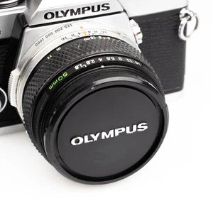 *TOP* Original Vintage Olympus 49mm Objektivdeckel F G Zuiko 50mm 1.8 1.4 OM 1 2 4 Ti - Bild 1 von 7